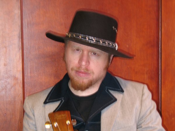 Luke Corliss performing